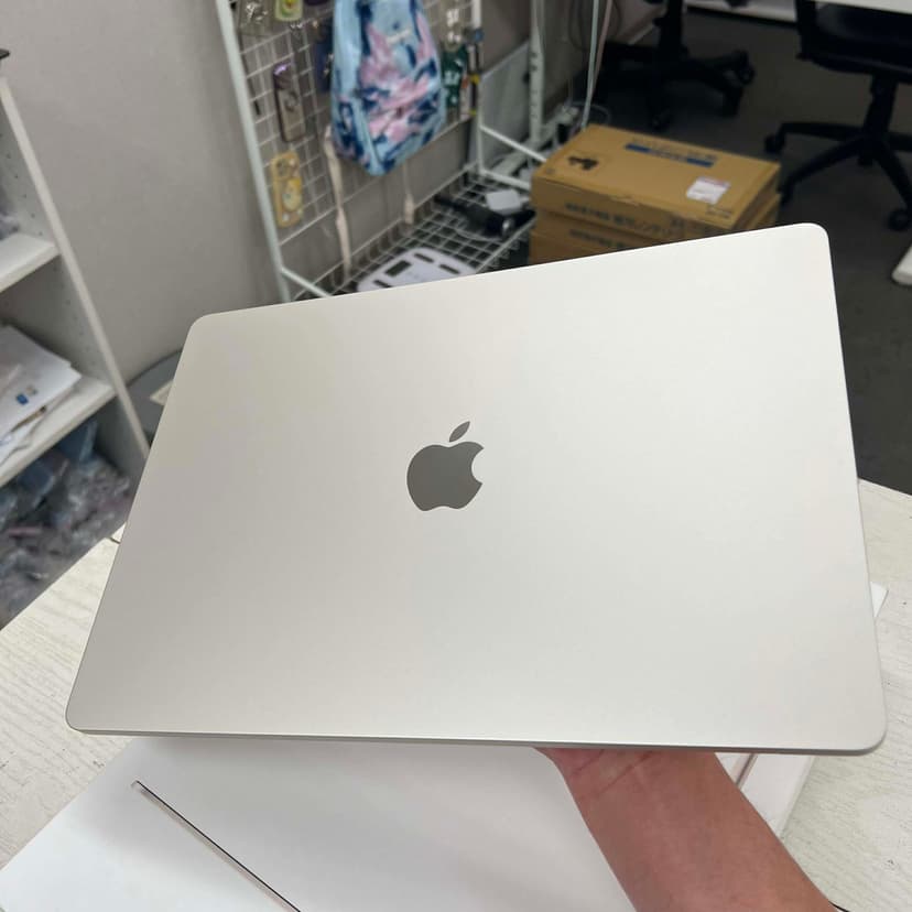 6097.Macbook Air 2023 15.3" ánh kim M2/8/256Gb new99 chu kỳ sạc 5 lần pin 100% pk fullbox đầy đủ