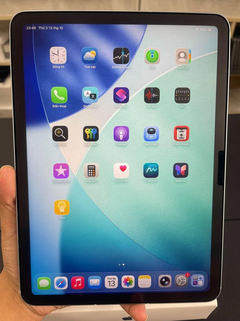 - 8115. Ipad Air M4 2026 11" xanh dương 256Gb sim+wifi pin100% sạc 27 lần bh Apple 25/8/2027 phụ kiện full box, giá 14man2