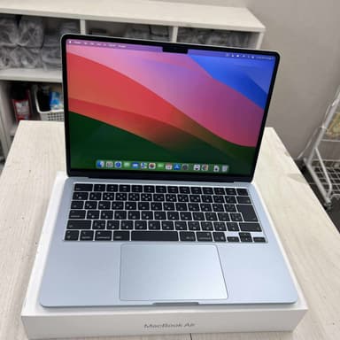 5688. Macbook Air 2025 13.6" bạc M4/16/512Gb new99% sạc 4 lần pin100% bh 3/8/2026 pk cáp sạc, giá 13man8